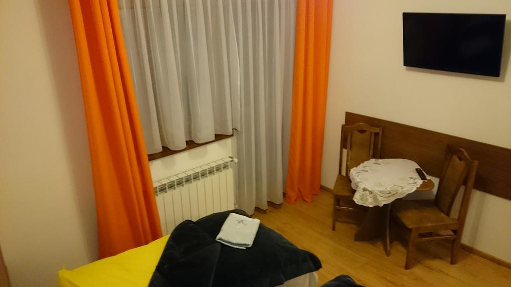 Gospodarstwo Agroturystyczne Bustrycki 波罗宁 外观 照片